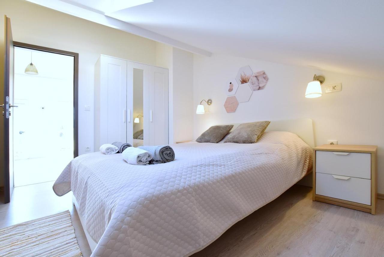 Apartments Sea & Sky Stari Grad  Luaran gambar