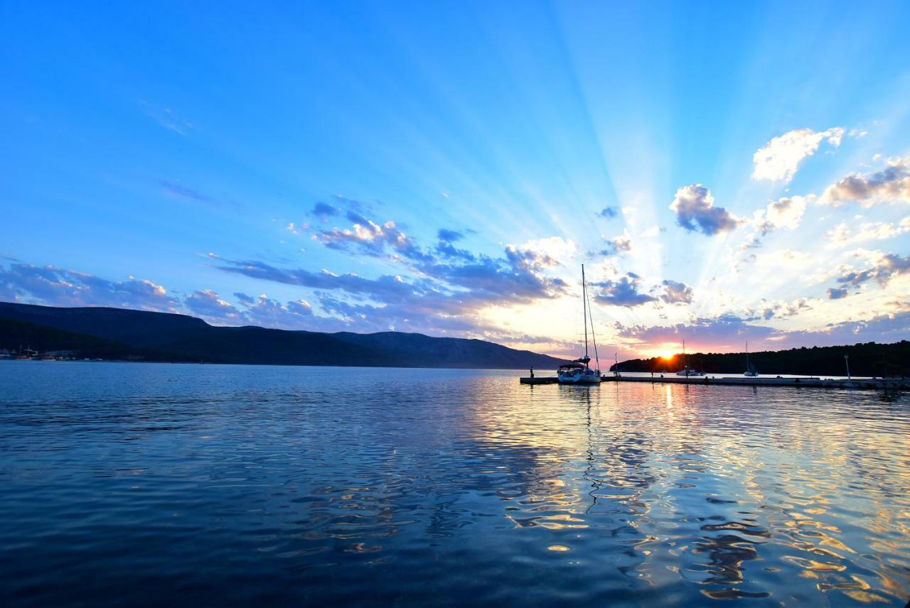 Apartments Sea & Sky Stari Grad  Luaran gambar